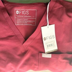 Figs Burgundy NWT Technical Collection Catarina One Pocket L